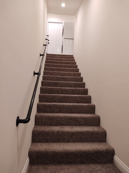 Private stairs - 26541 Avenida Veronica