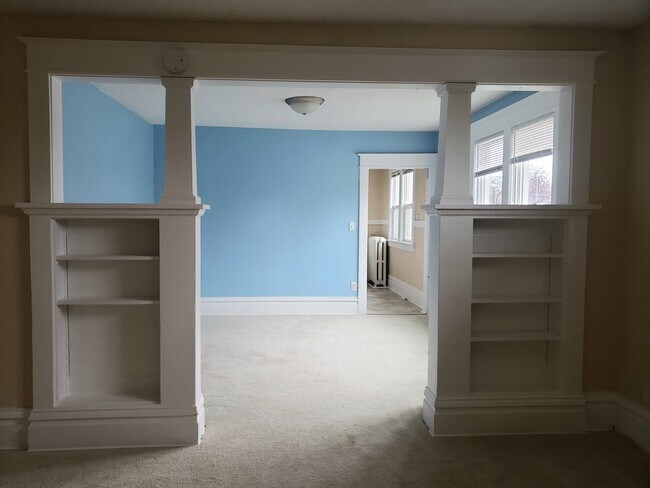 Building Photo - 663 Blair Ave