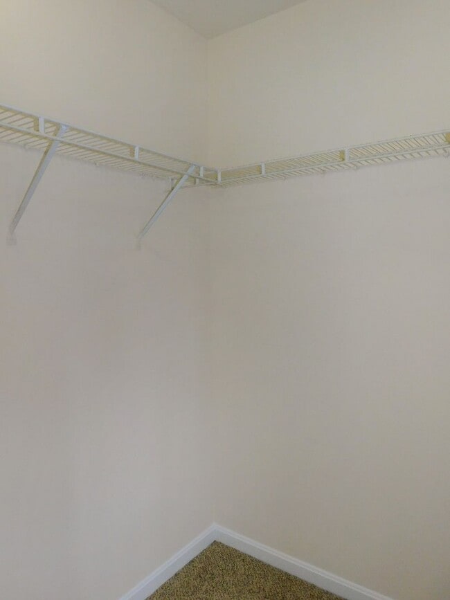 Building Photo - Recently Renovated 2 Story Inner Town Home...