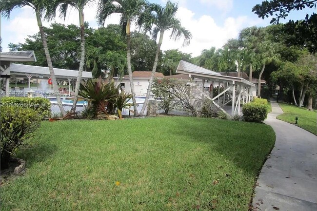 Building Photo - 5003 NW 35th St