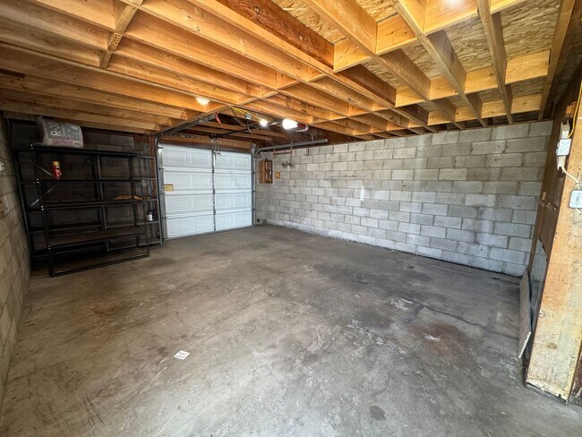 Building Photo - Beautiful main level home for sale