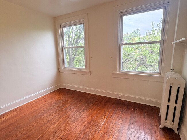 Building Photo - 3209 Guilford Ave