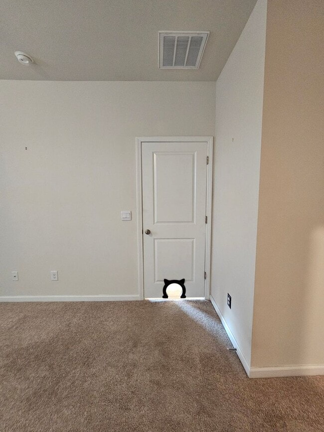 Building Photo - Long Term Rental - 3 Bed, 2 Bath in Bells ...