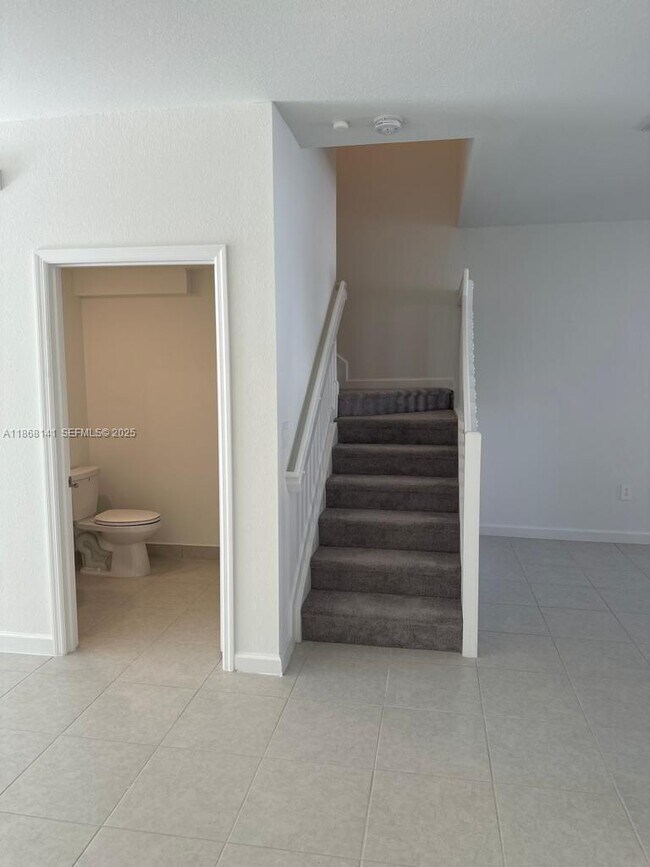 Building Photo - 11926 SW 245 Ter