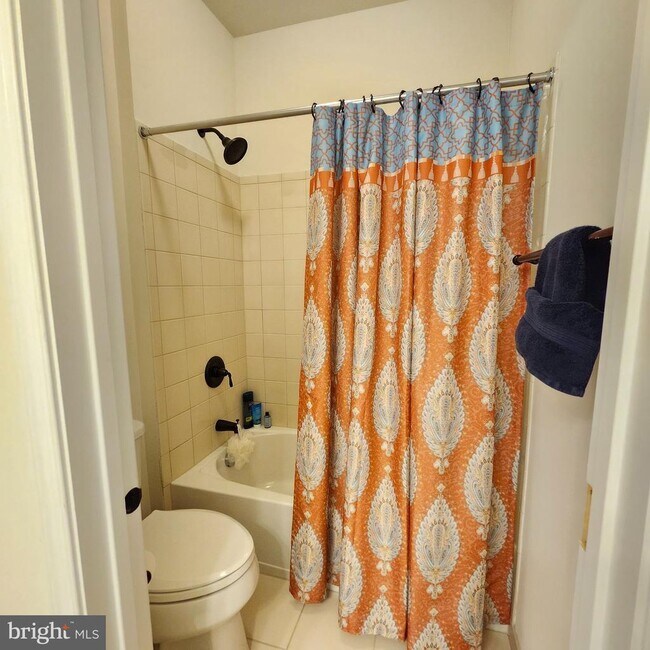 Building Photo - 6493 Fox Glove Ln