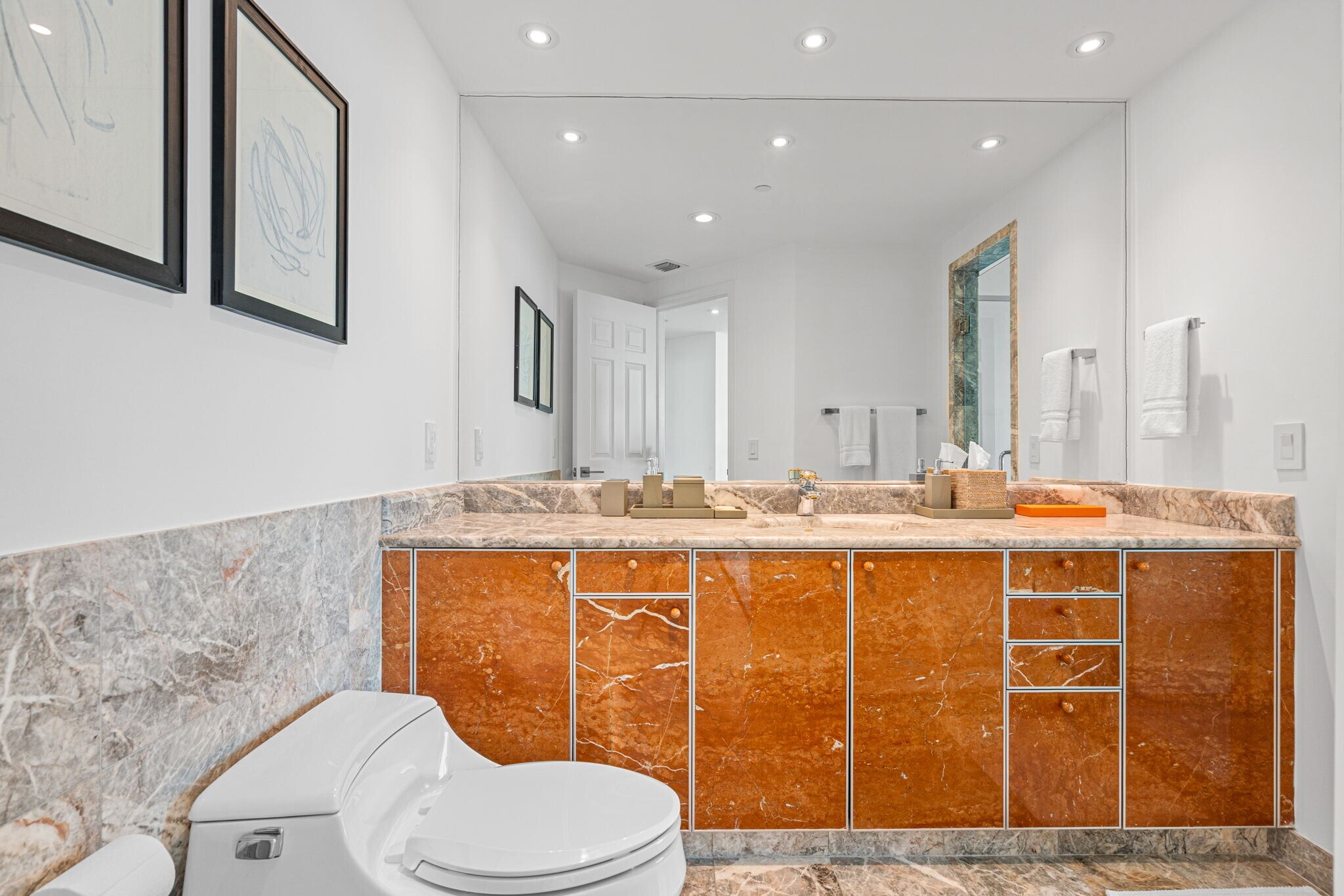 Building Photo - 1643 Brickell Ave