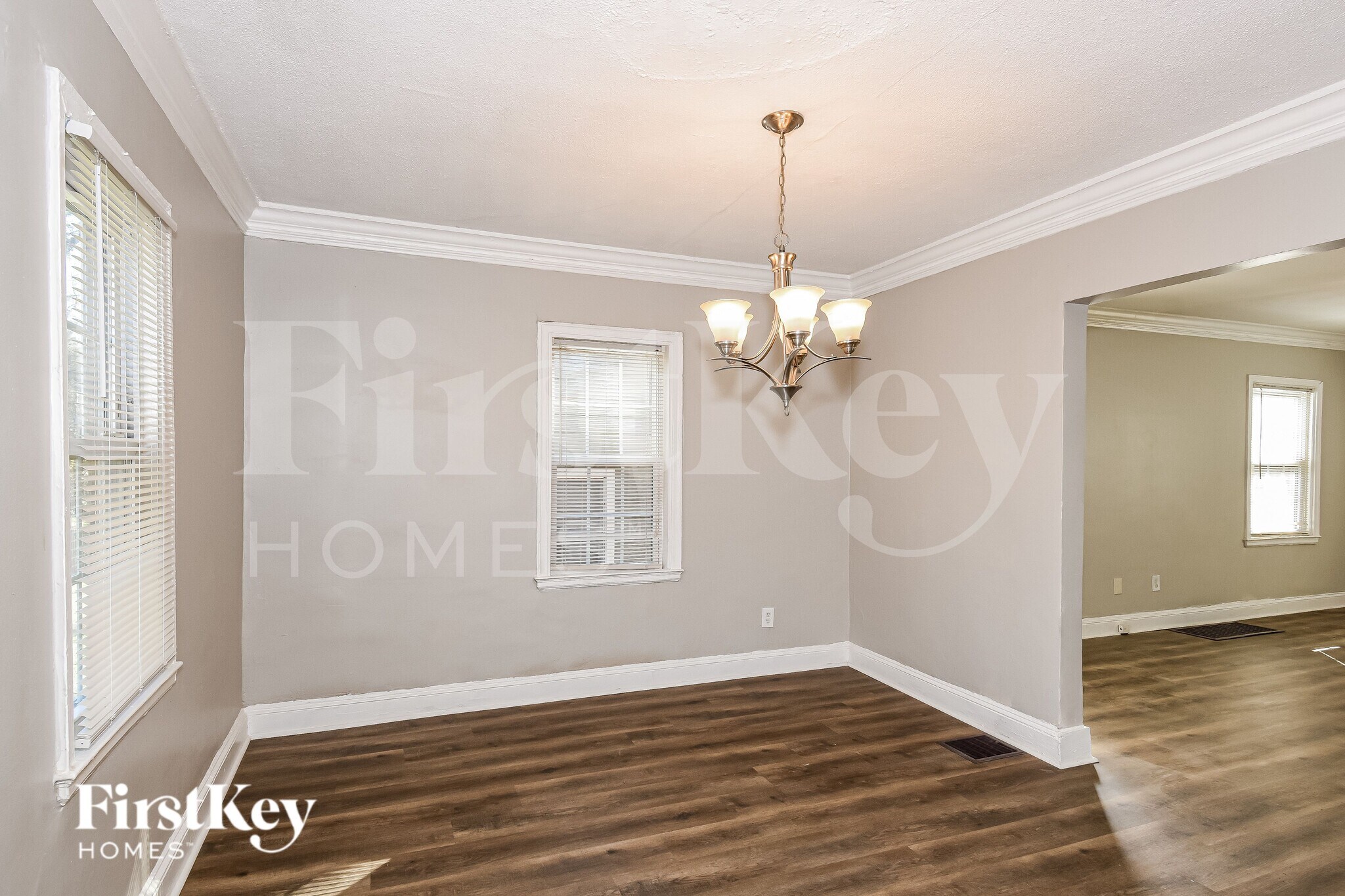 Building Photo - 1567 Mayflower Ave SW