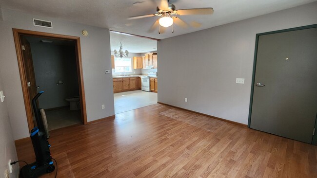 Building Photo - 213 Coon Prairie Rd