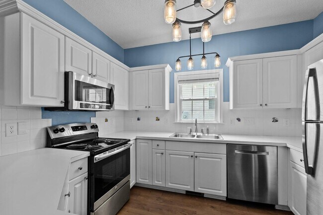 Building Photo - 4028 Mackinac Island Ln