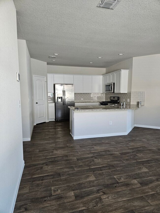 Building Photo - 4-Bedroom Home for Lease – Hutto, TX