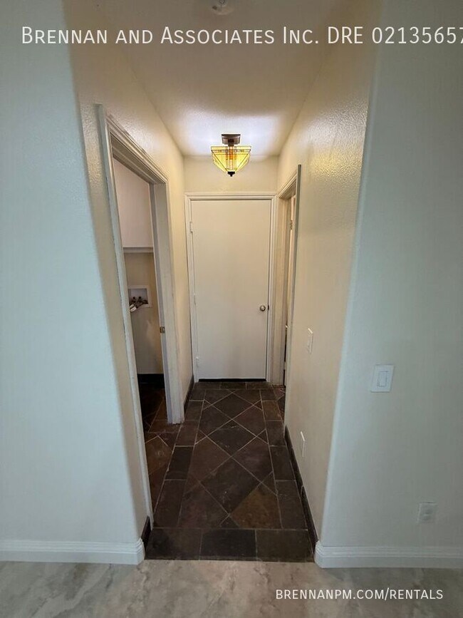 Building Photo - 1967 Lieder Dr