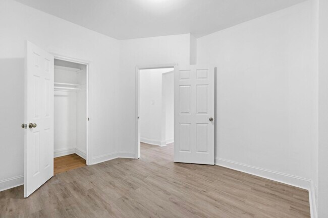 Building Photo - 137 Kensington Ave