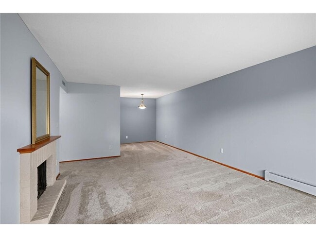 Building Photo - 2220 Midland Grove Rd