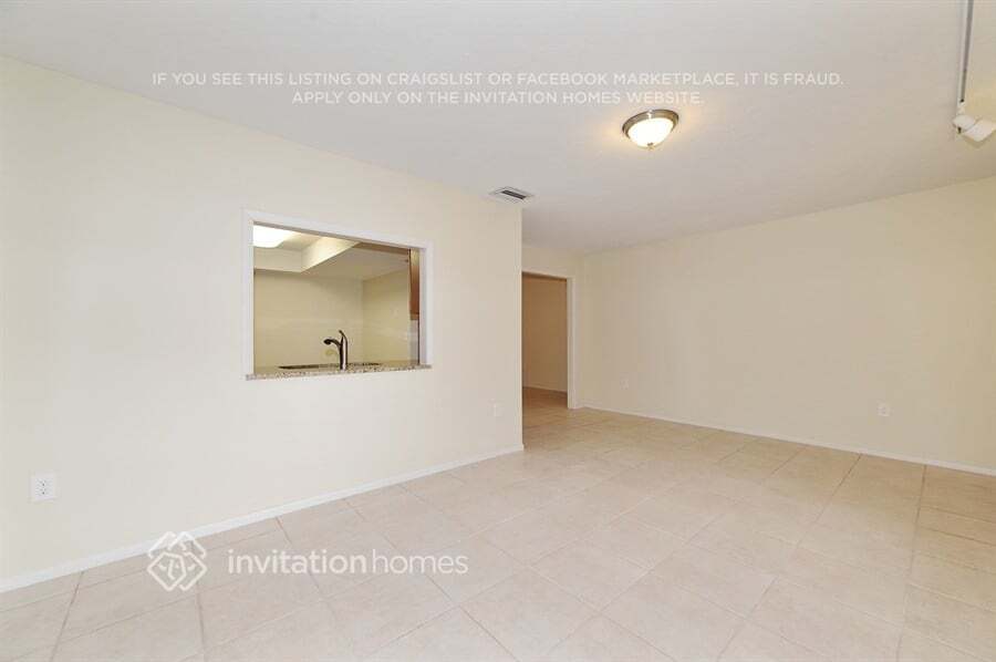 Building Photo - 3619 York Dr W