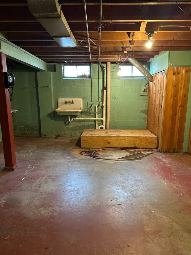 Building Photo - 416 Boston Ave