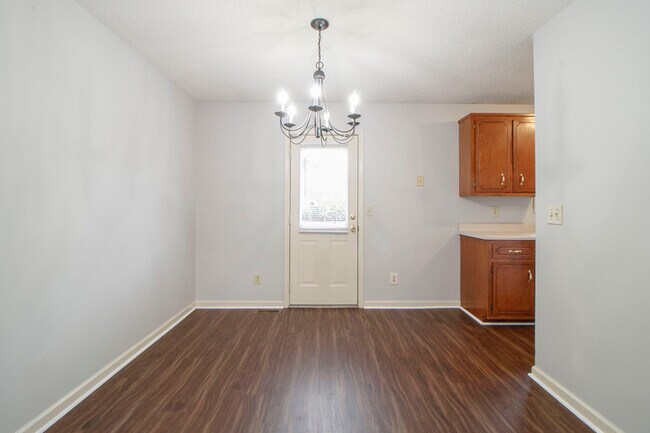 Building Photo - 3256 N Senseney Cir