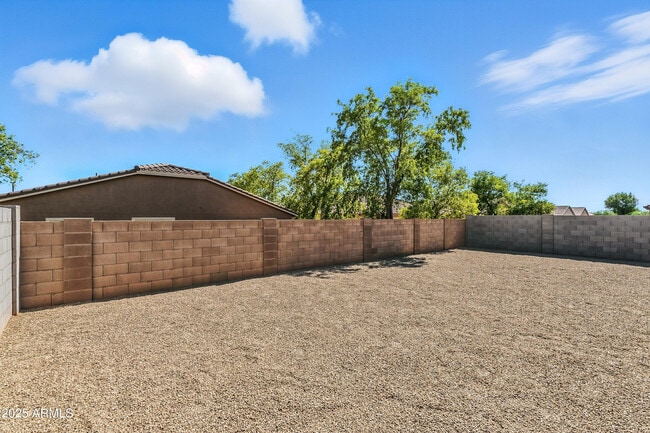 Building Photo - 17151 W Oberlin Way