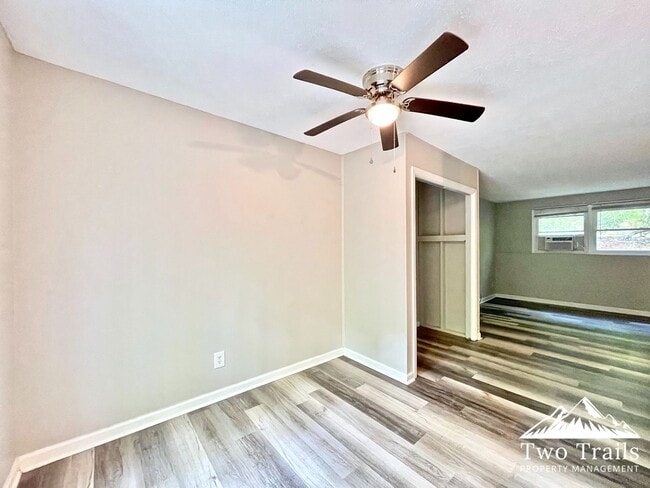 Building Photo - 555 Finley Cove Rd