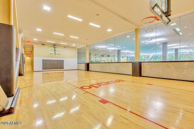 Building Photo - 7117 E Rancho Vista Dr
