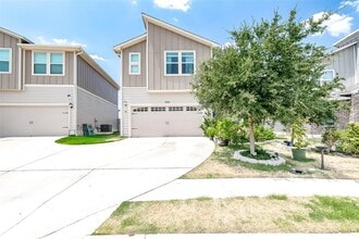 Building Photo - 15912 Cadoz Dr
