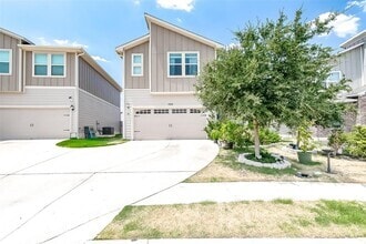Building Photo - 15912 Cadoz Dr