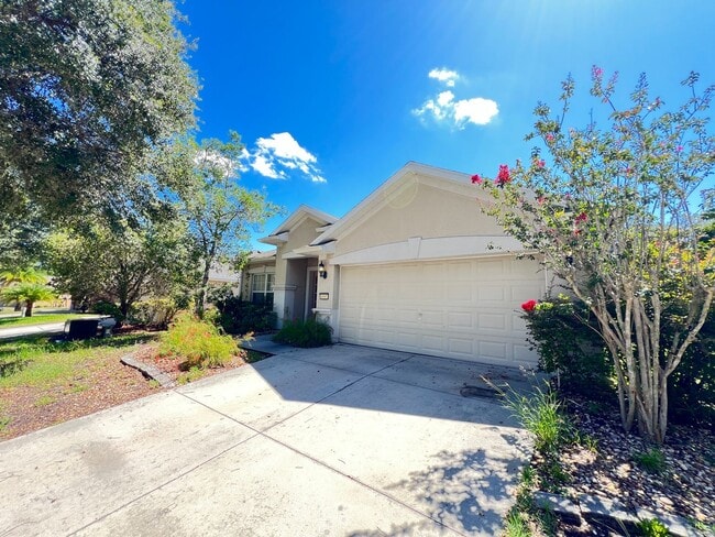 Building Photo - You’ve Found IT! Your Next Home! 4 Bedroom, 2 Bathroom in Ocala — $500 Off a Month’s Rent!!!
