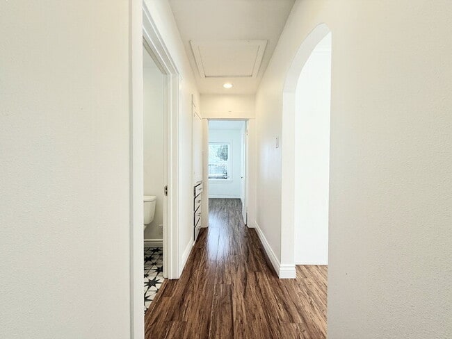 Building Photo - 6500 Arlington Ave