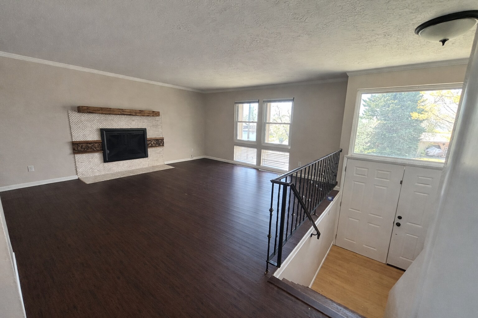 Living Room - 1001 E 300 S