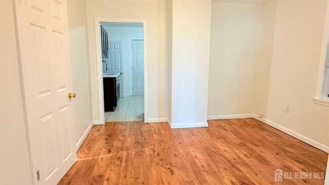 Building Photo - 660 Charles St