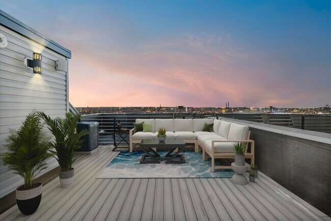 Building Photo - 122 Terrace Ave