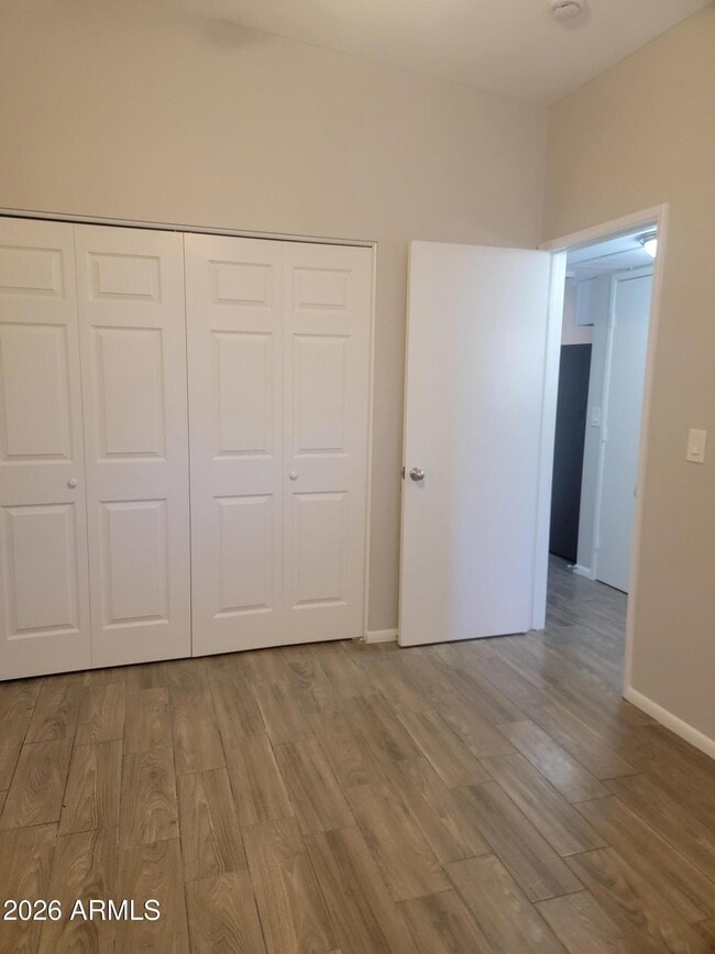 Building Photo - 204 N Standage