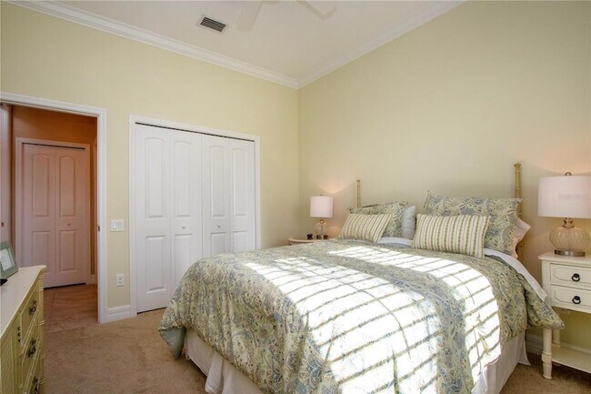 Building Photo - 4940 Tobermory Way