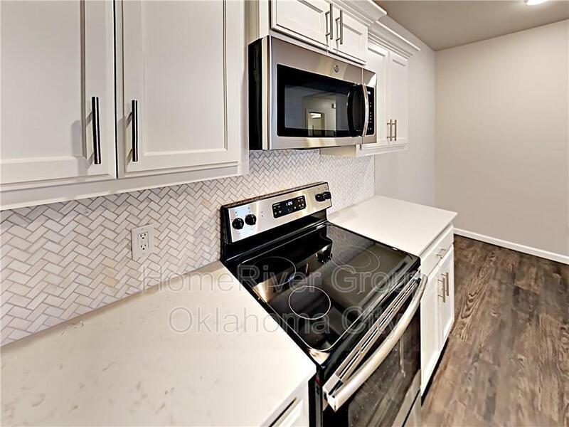 Building Photo - 422 Vail Cir