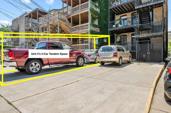 Building Photo - 3513 N Sheffield Ave
