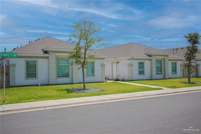 Building Photo - 14 Sandpiper Ave