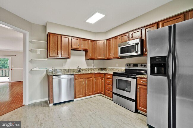 Building Photo - 5136 Glen Meadow Dr