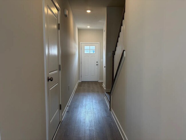 Building Photo - 101 Abramo Victor Dr