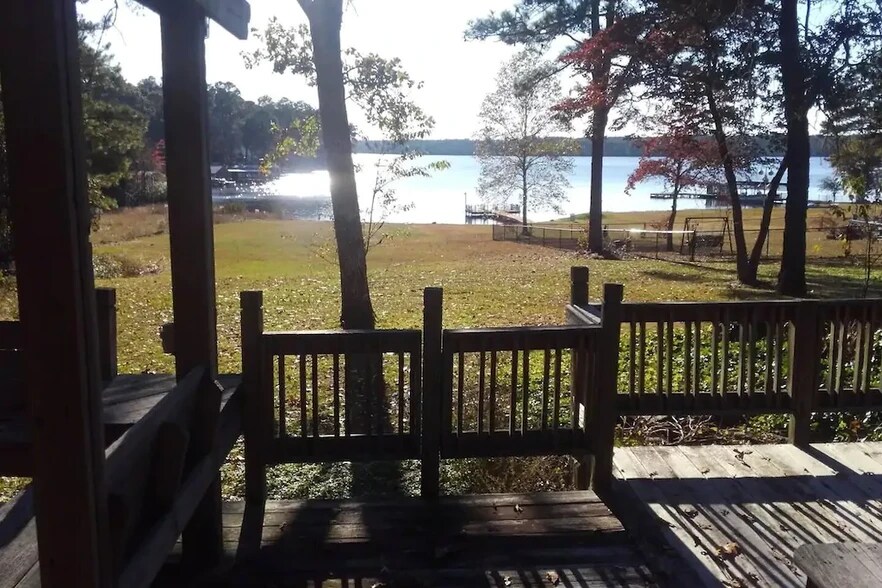 Deckto lake. - 1014 Sailclub Rd
