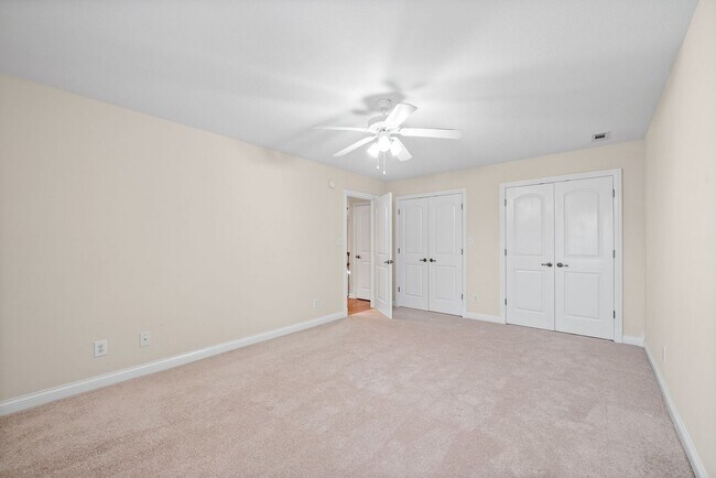 Building Photo - Gorgeous Upscale Home in the Gated Savanna...