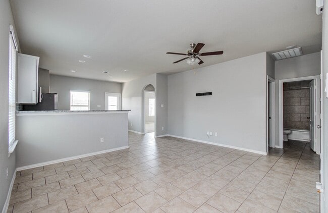 Building Photo - 7427 French Quarter Ct