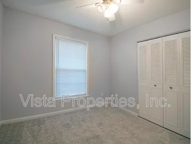 Building Photo - 5406 Chestnutwood Way