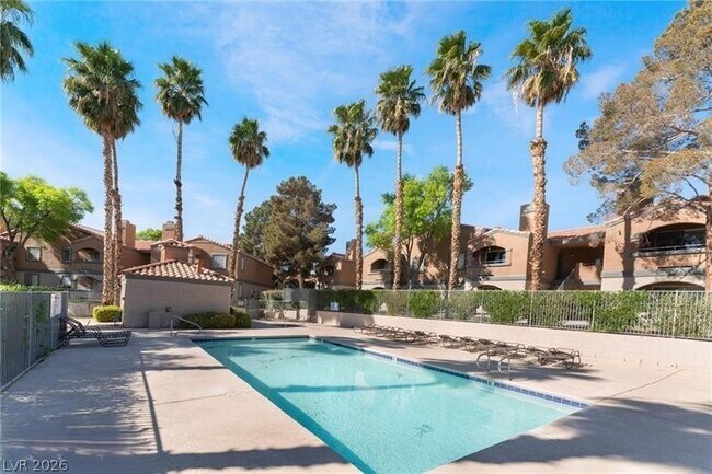 Building Photo - 221 Mission Catalina Ln