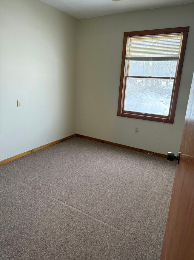 Building Photo - 210 S Eaton St