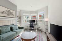 Building Photo - 2000 Post St