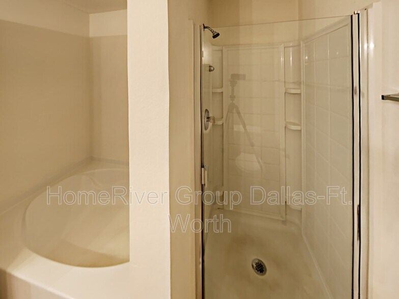 Building Photo - 3956 Foxhound Ln