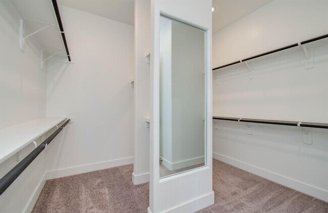 Building Photo - 7410 Pecan Brk Ln