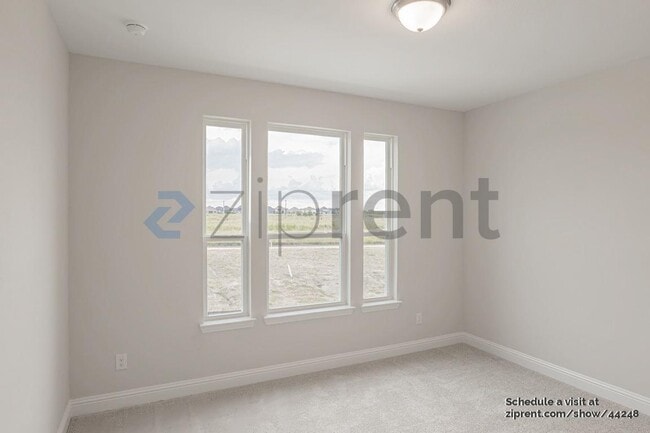 Building Photo - 2970 Eleanor Dr