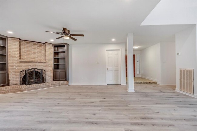 Building Photo - 10618 Sageberry Dr