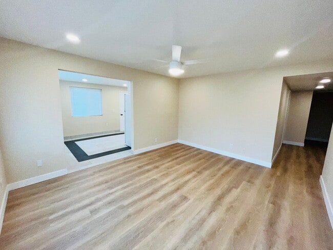 Building Photo - Remodeled 3 bedroom 2 Bath house
