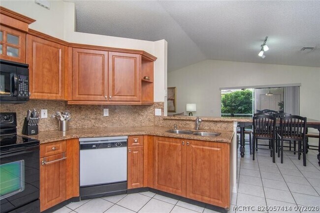 Building Photo - 4297 Pine Ridge Ct